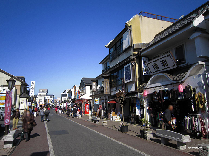 成田駅付近商店街
